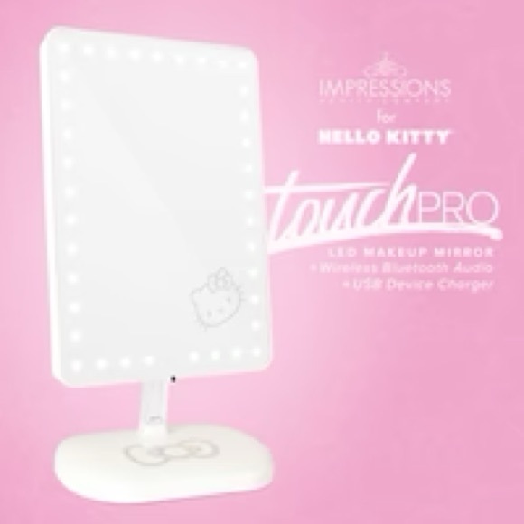 Hello Kitty Edition Touch Pro LED Mirror with Bluetooth Audio+Speakerphone - Picture 6 of 9